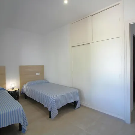 Ferienhaus V. Fane Esq - Casa Con Jardin Y Vista Mar En Acabada De Reformar - Es-228-10 Llança
