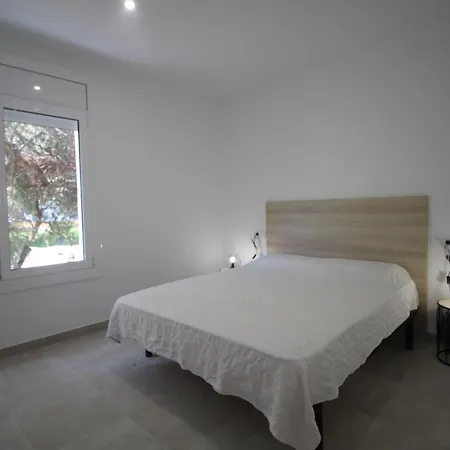 V. Fane Esq - Casa Con Jardin Y Vista Mar En Acabada De Reformar - Es-228-10 Llança