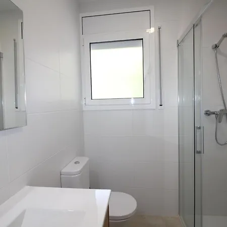V. Fane Esq - Casa Con Jardin Y Vista Mar En Acabada De Reformar - Es-228-10 * Llança